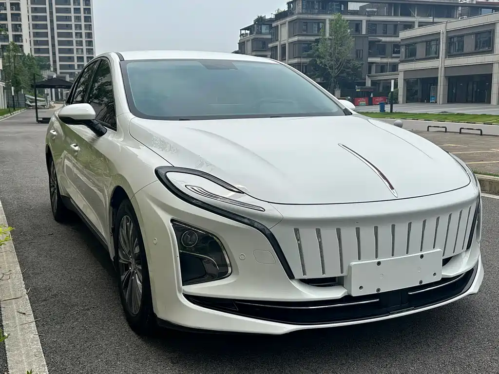 Hongqi E-QM5 2022 — фото 3