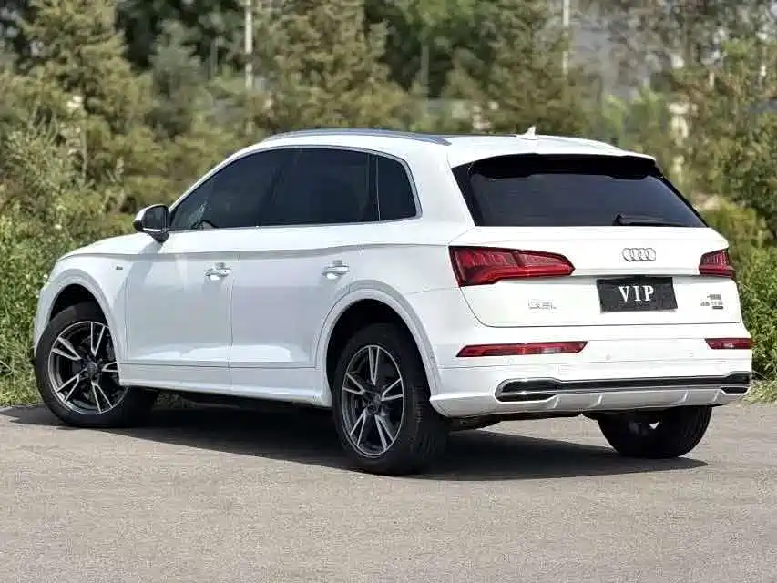 Audi Q5L 2020 — фото 8
