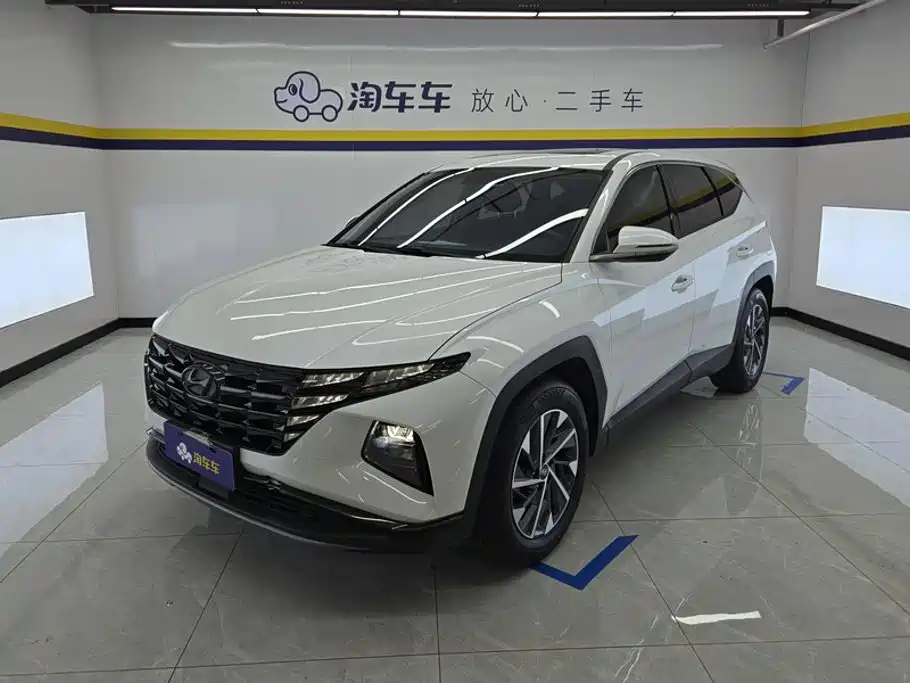 Hyundai Tucson 2022 — фото 1