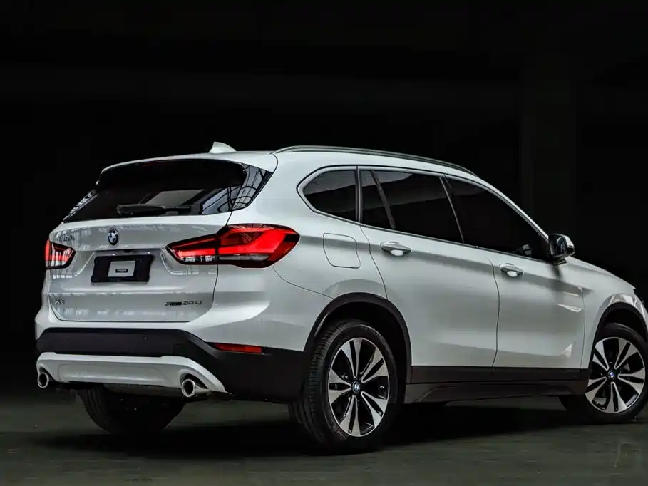 BMW X1 2022 — фото 6