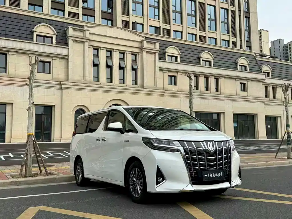 Toyota Alphard 2020 — фото 1