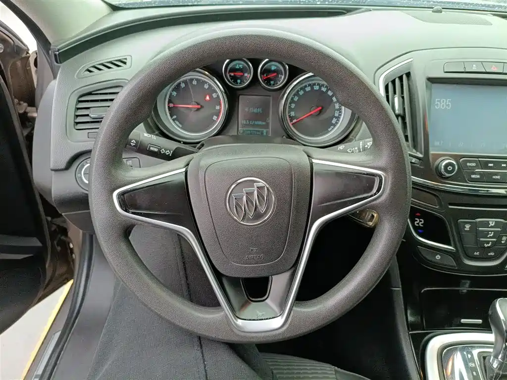 Buick Regal 2015 — фото 11