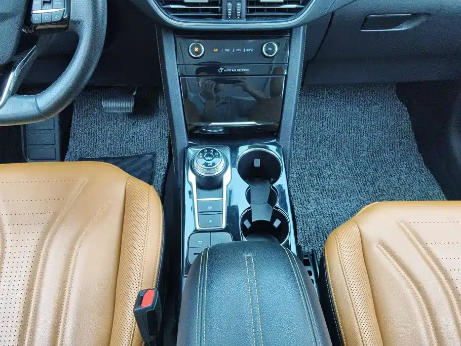 Ford Edge 2021 — фото 16