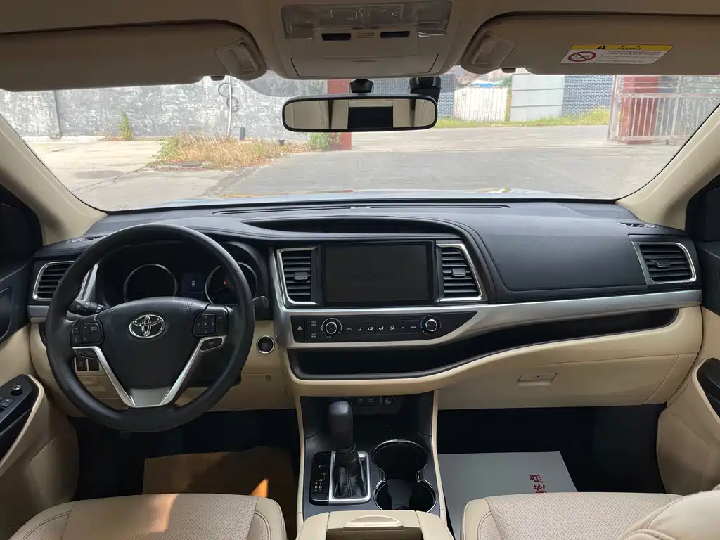 Toyota Highlander 2019 — фото 9