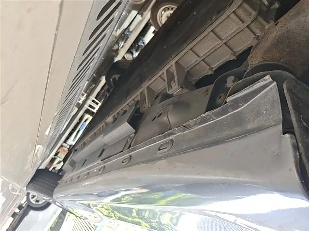 Roewe i6 MAX New Energy 2022 — фото 21