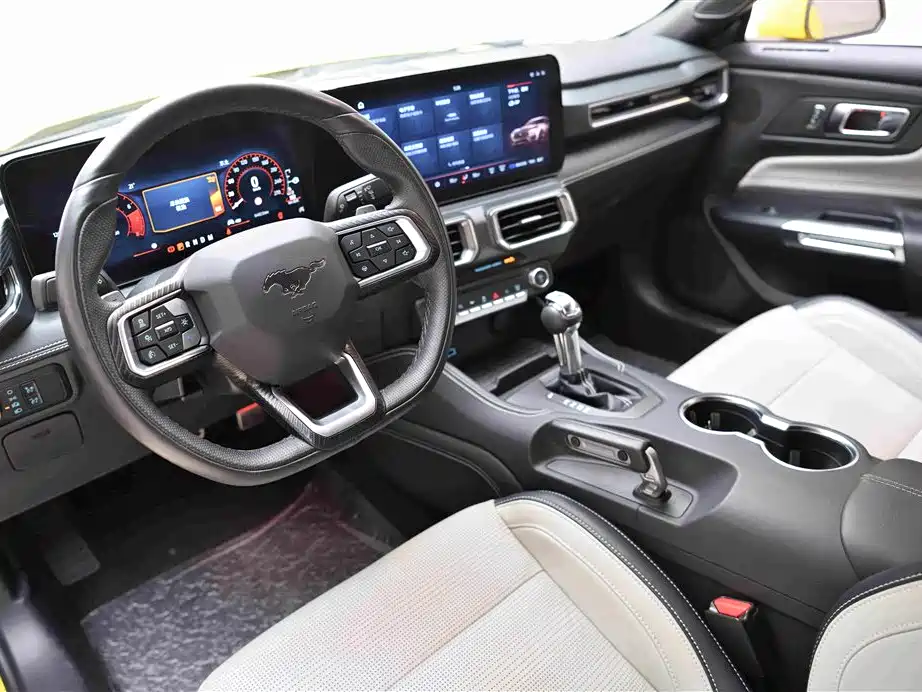Ford Mustang 2024 — фото 10