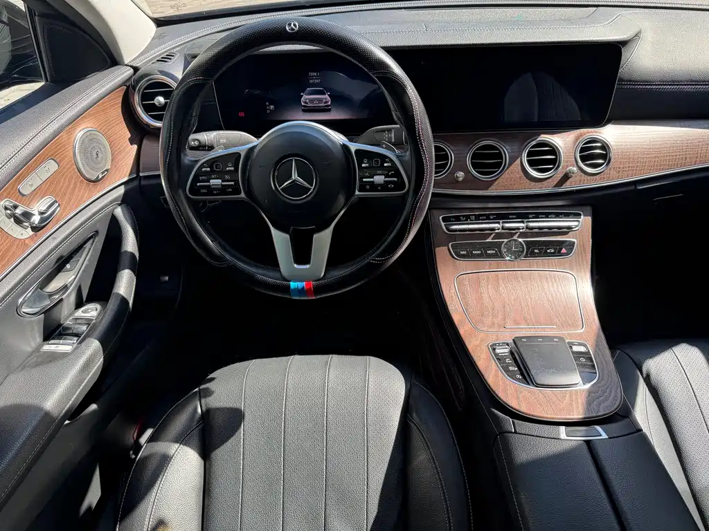 Mercedes-Benz E-Class 2019 — фото 13
