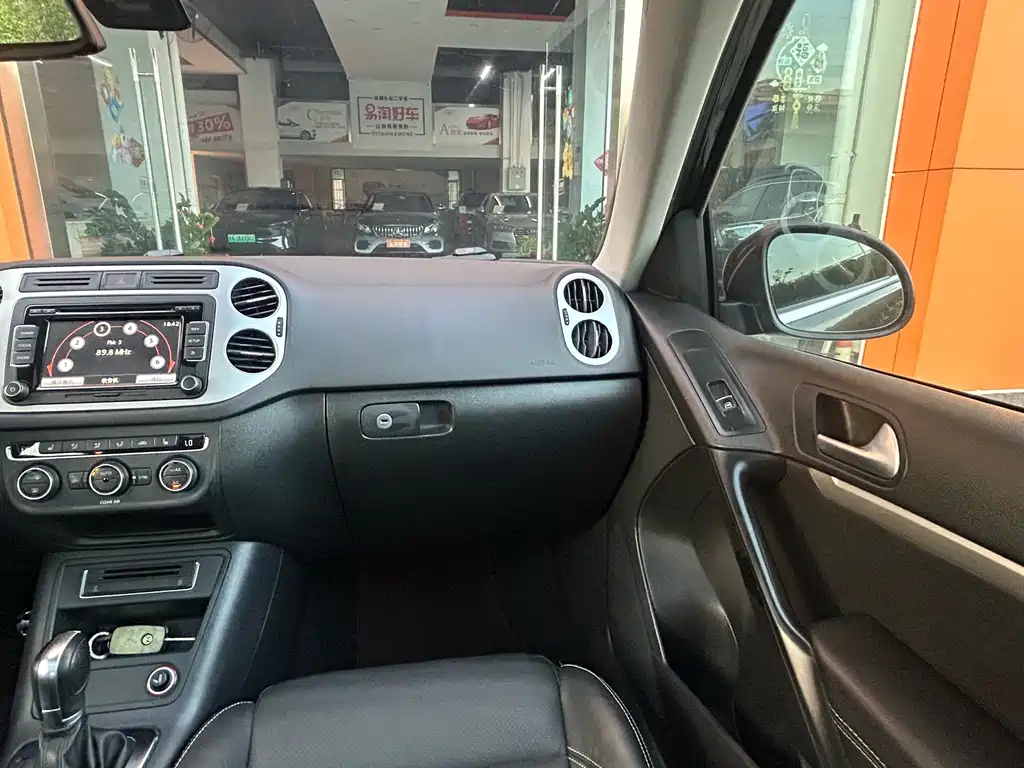 Volkswagen Tiguan 2016 — фото 19
