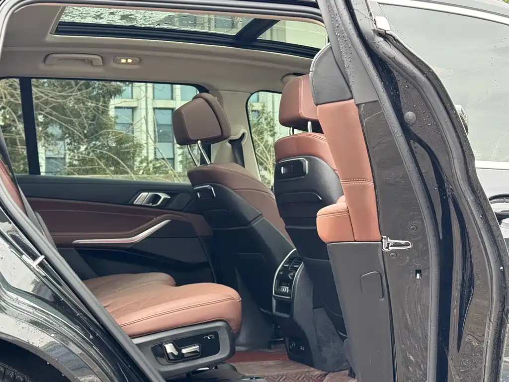 BMW X7 2023 — фото 16