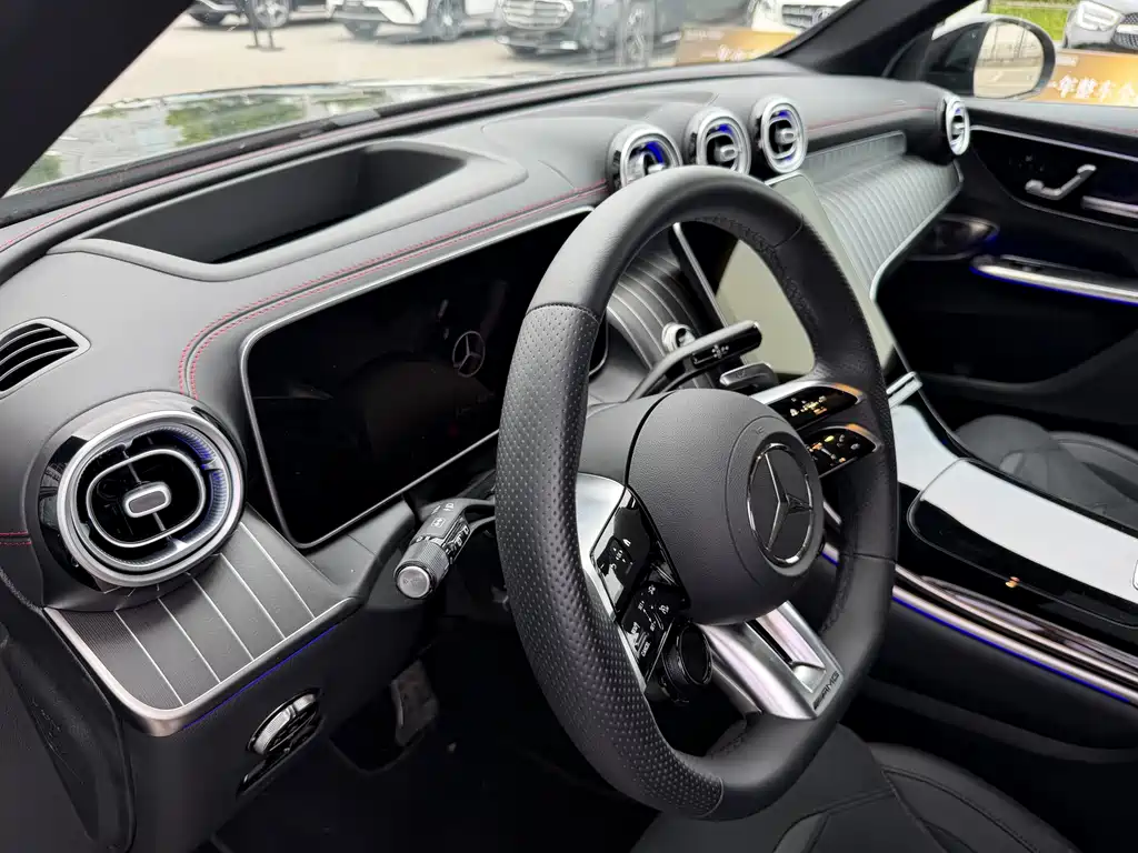 Mercedes-Benz GLC AMG 2025 — фото 27