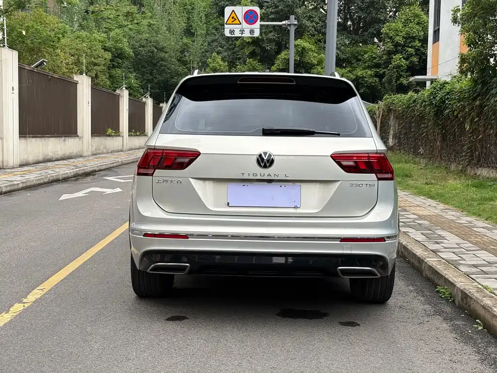 Volkswagen Tiguan L 2021 — фото 15