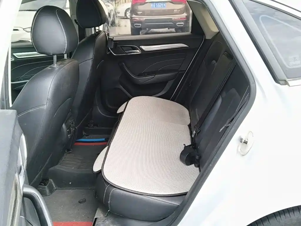 Roewe i6 Classic 2020 — фото 17