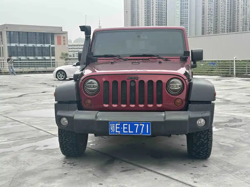 Jeep Wrangler 2013 — фото 2