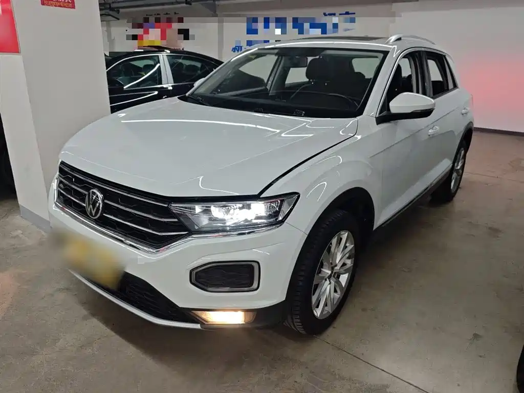 Volkswagen T-Roc 2023 — фото 2