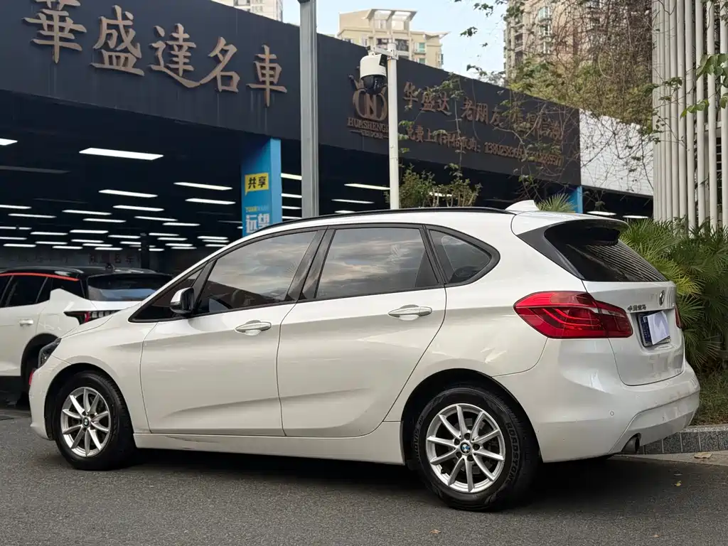 BMW 2 Series Active Tourer 2016 — фото 13