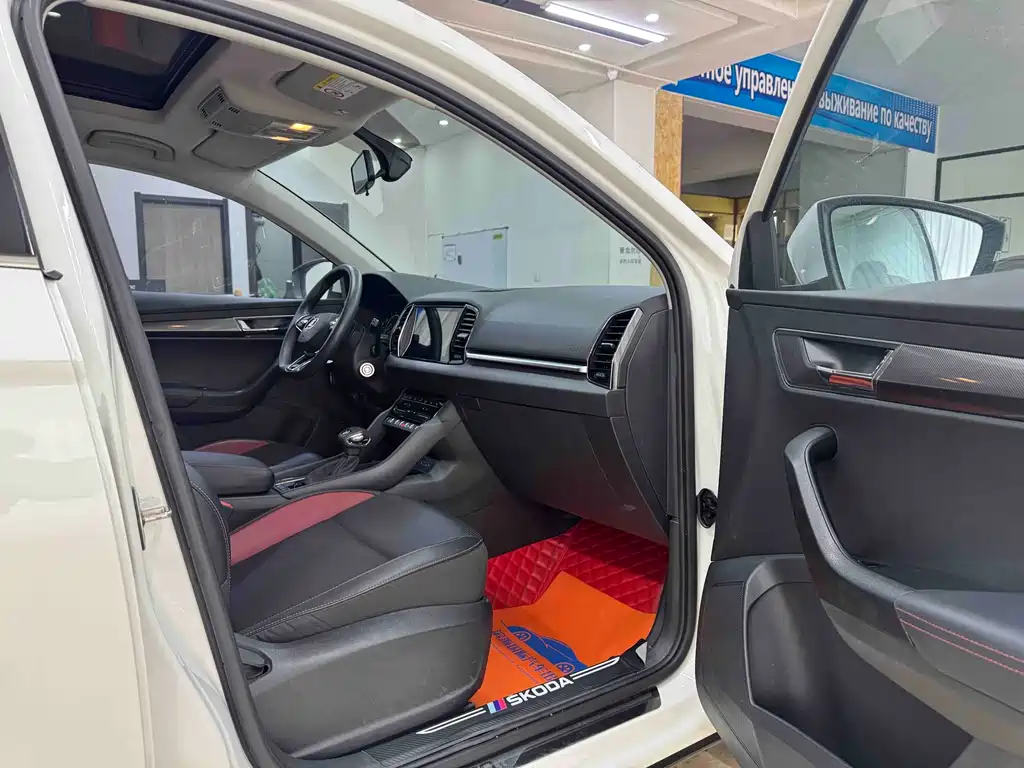 Skoda Karoq 2021 — фото 10