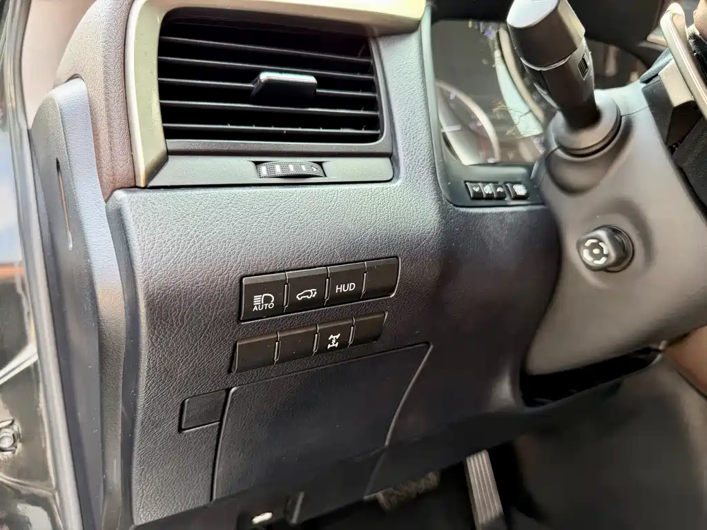 Lexus RX 2020 — фото 13