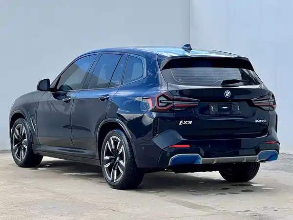 BMW iX3 2022