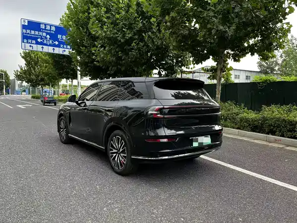 Changan Qiyuan Q07 2025