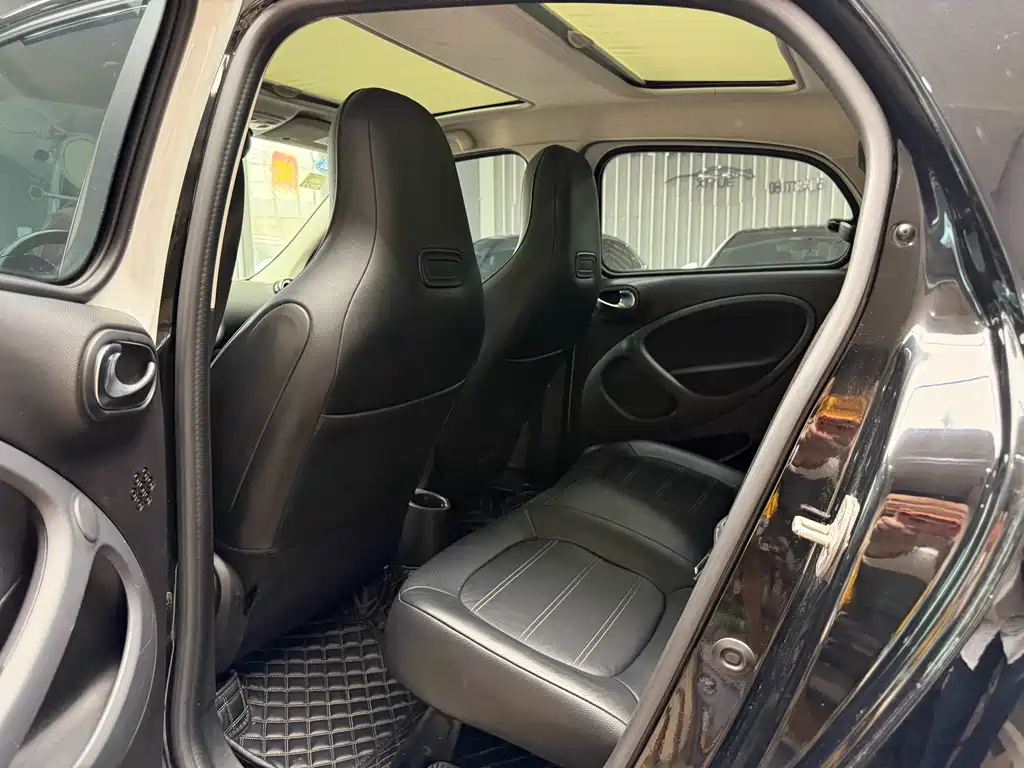 smart Forfour 2019 — фото 17