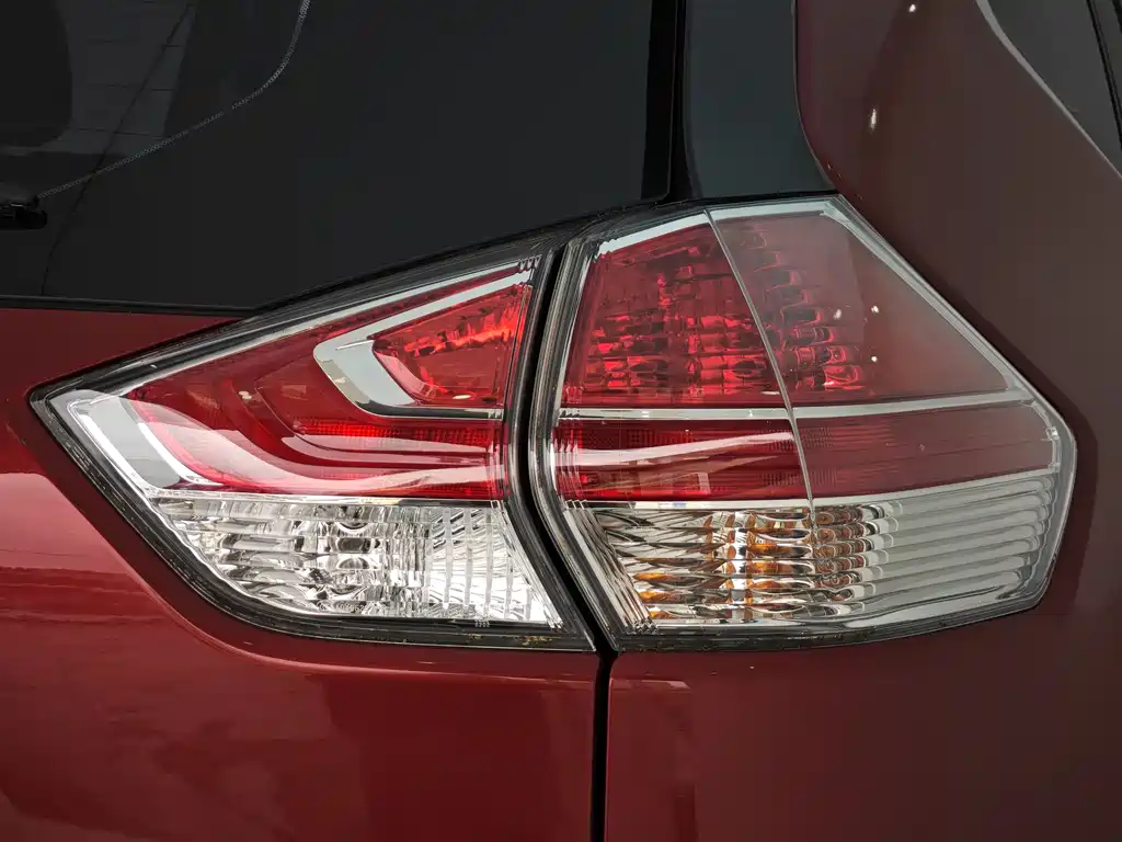 Nissan X-Trail 2015 — фото 12