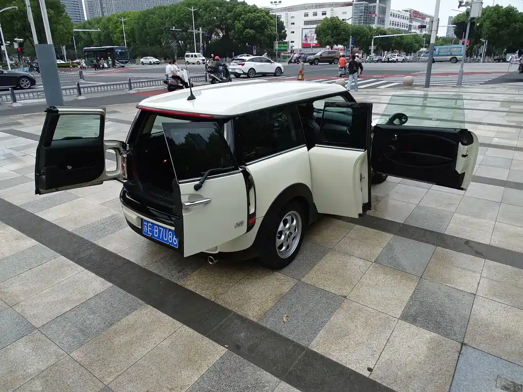 MINI Clubman 2014 — фото 48