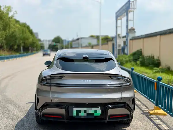 Xiaomi YU7 2025