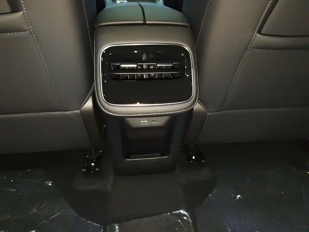 Chery Tiggo 8 PLUS 2025 — фото 19