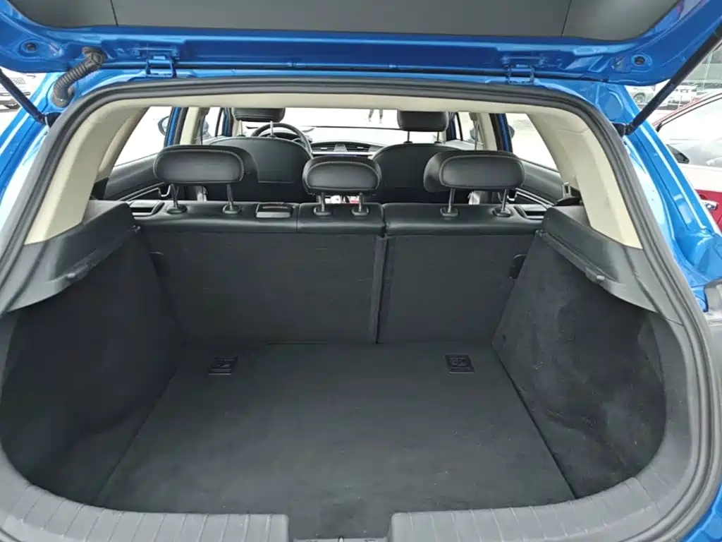 Geely Emgrand GS 2018 — фото 19