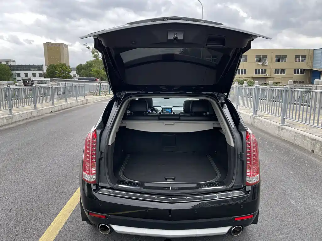 Cadillac SRX 2012 — фото 14