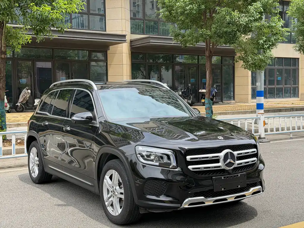 Mercedes-Benz GLB 2022 — фото 3