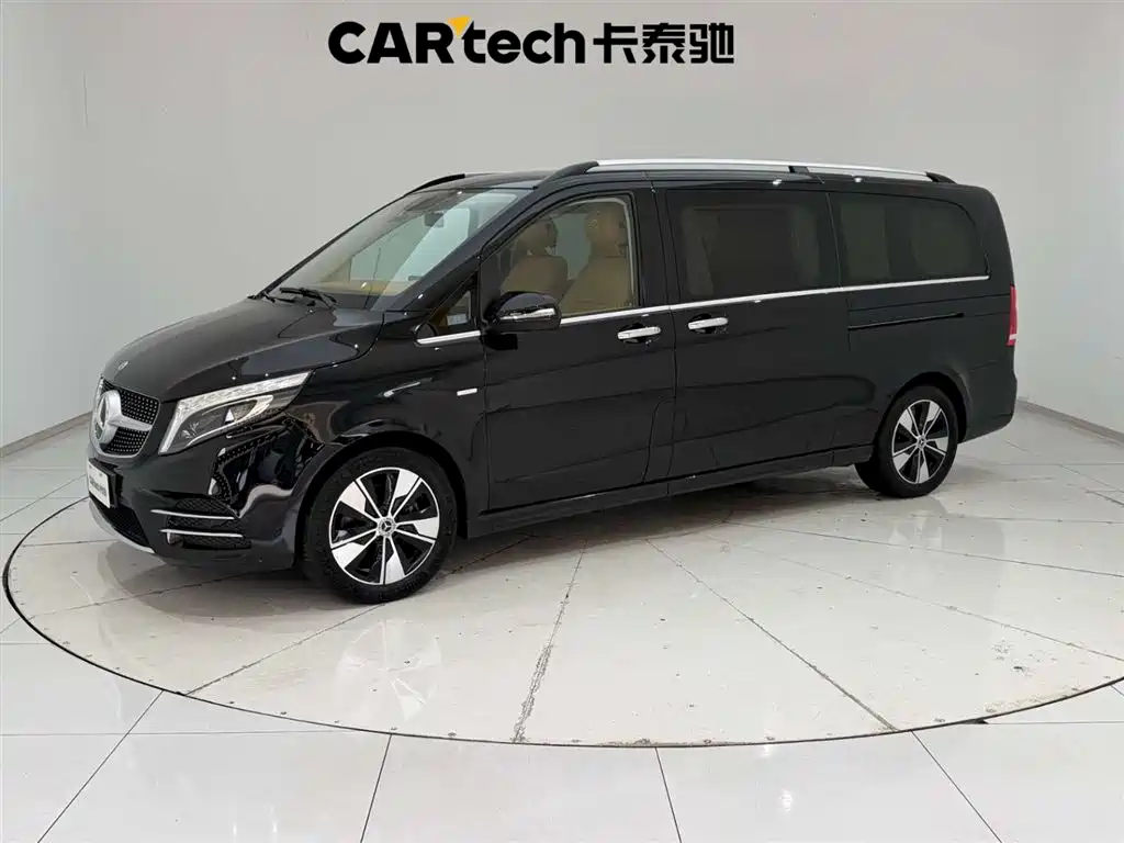 Mercedes-Benz V-Class 2021 — фото 1