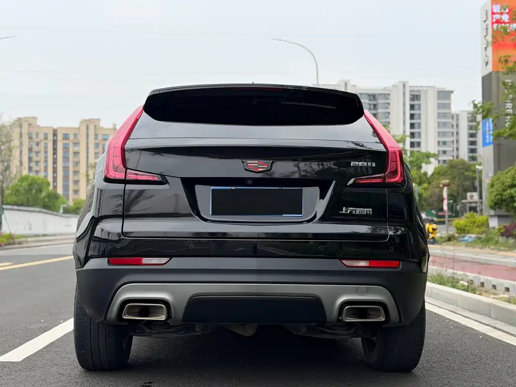 Cadillac XT4 2021 — фото 11