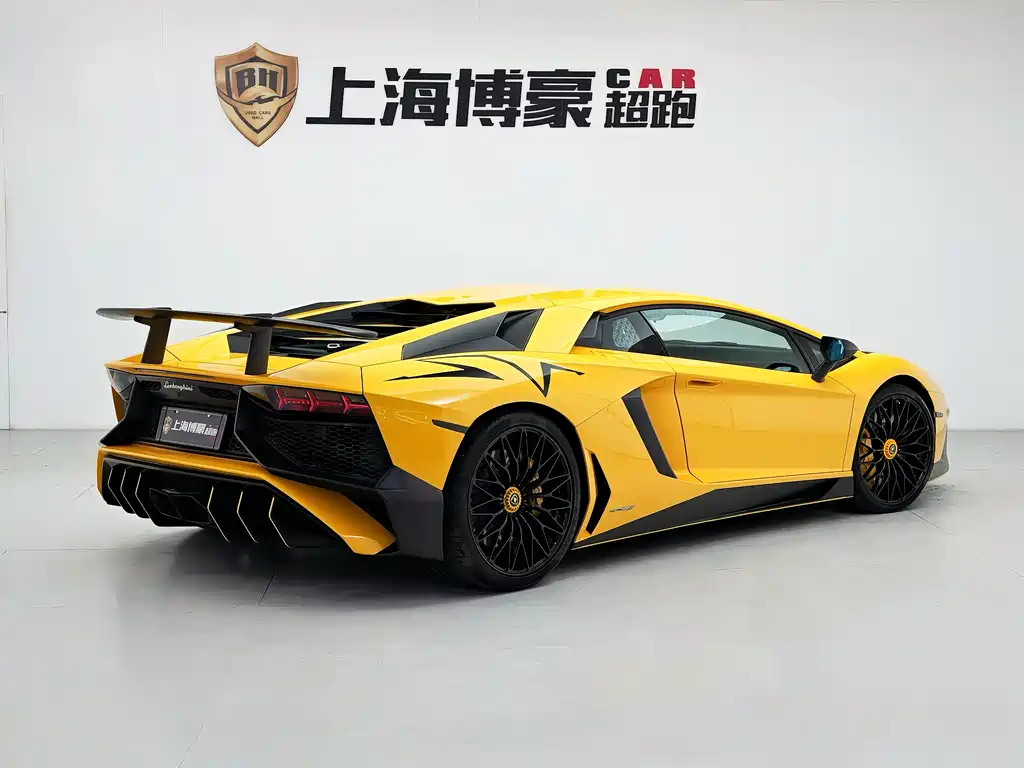 Lamborghini Aventador 2016 — фото 8