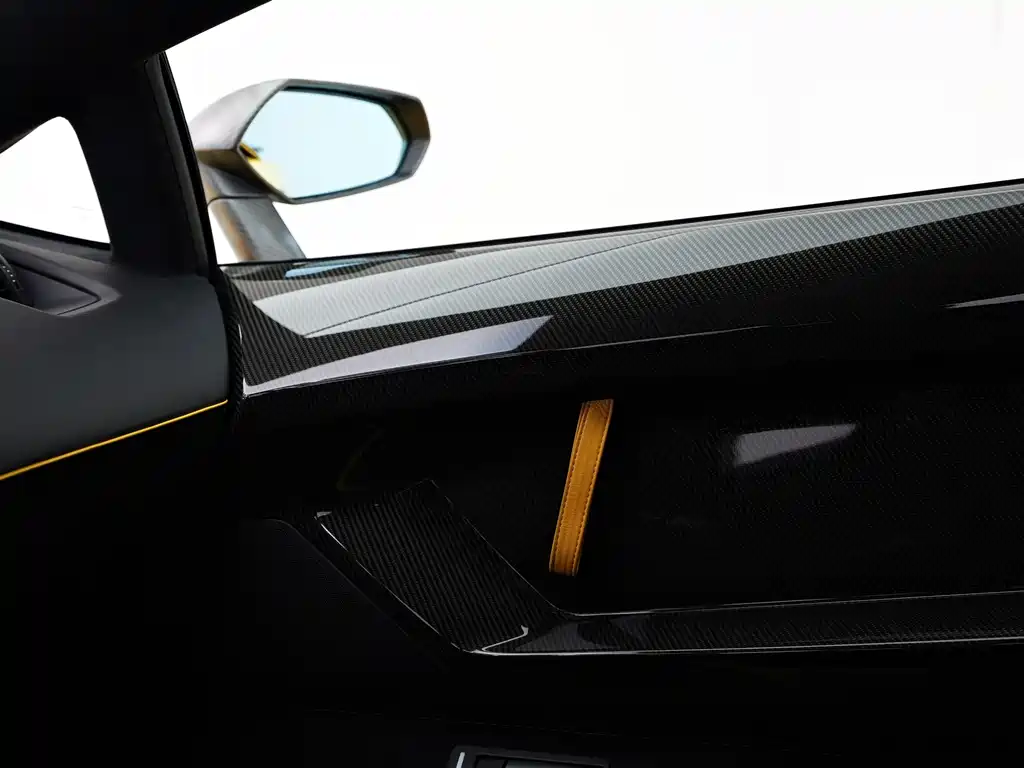 Lamborghini Aventador 2016 — фото 24
