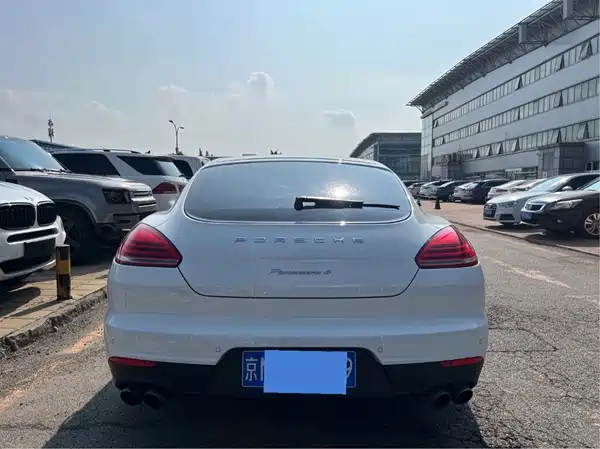 Porsche Panamera 2014