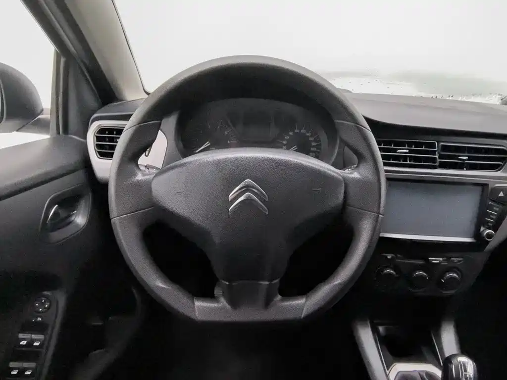 Citroen Elysee 2015 — фото 11