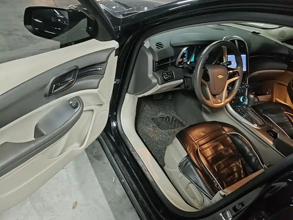 Chevrolet Malibu 2015 — фото 16