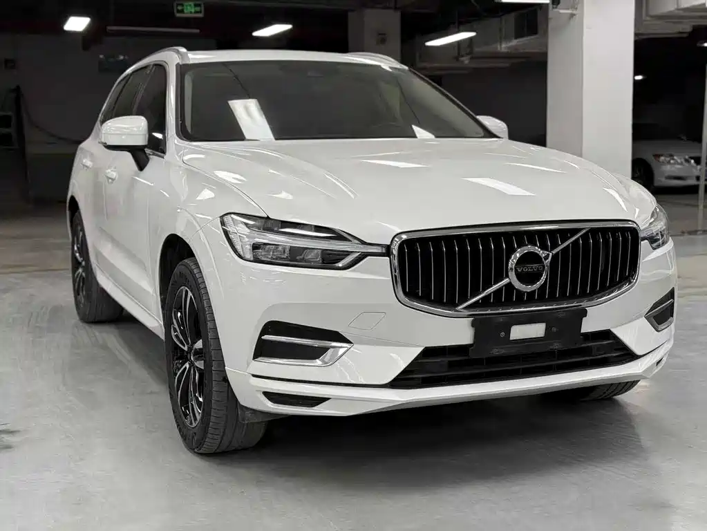 Volvo XC60 2019 — фото 3
