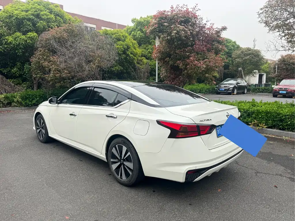 Nissan Teana 2022