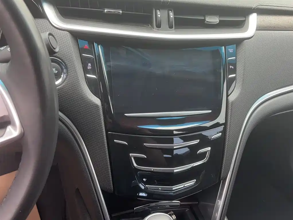 Cadillac XTS 2018 — фото 6