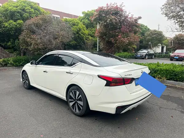 Nissan Teana 2022