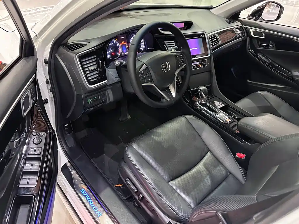 Honda Spirior 2018 — фото 5