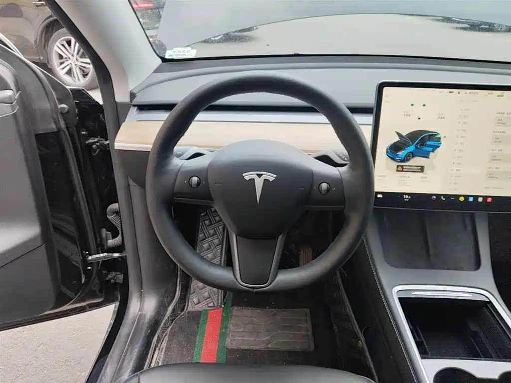Tesla Model Y 2022 — фото 11