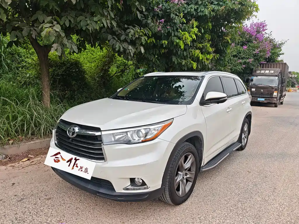 Toyota Highlander 2015