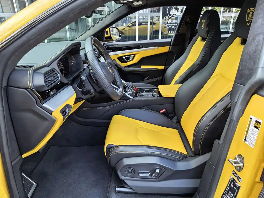 Lamborghini Urus 2023 — фото 9