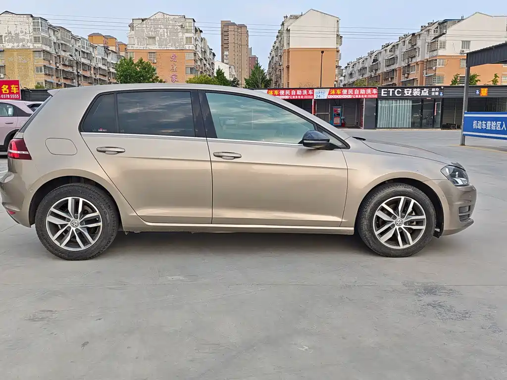 Volkswagen Golf 2017 — фото 10