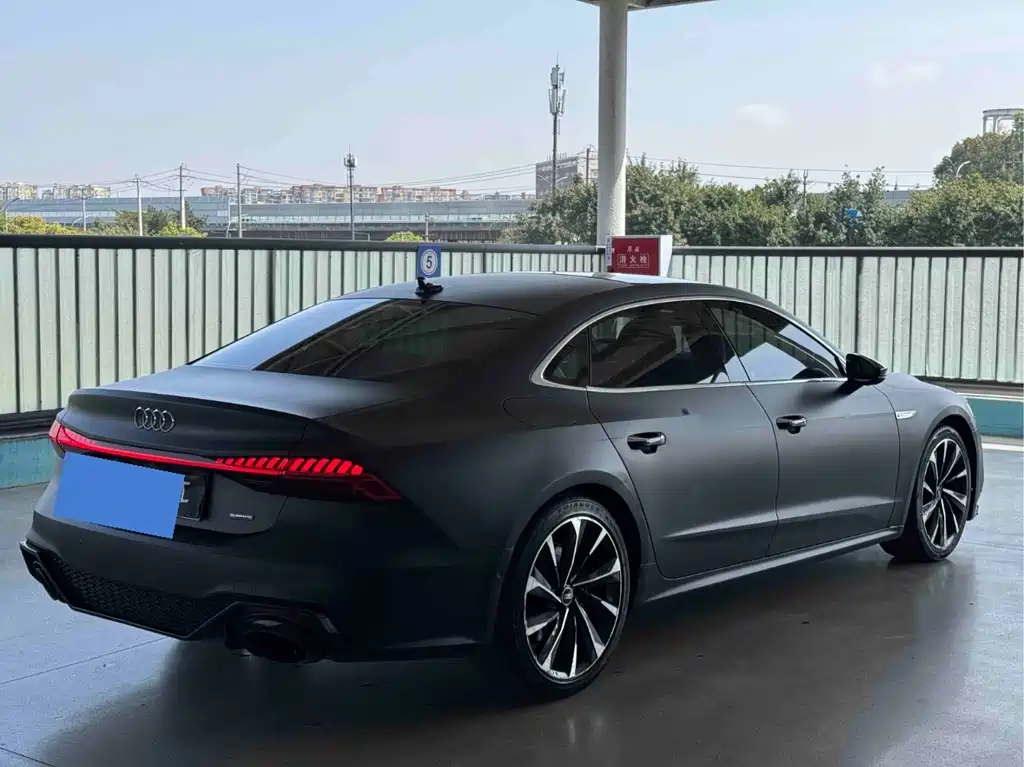 Audi A7L 2022 — фото 7