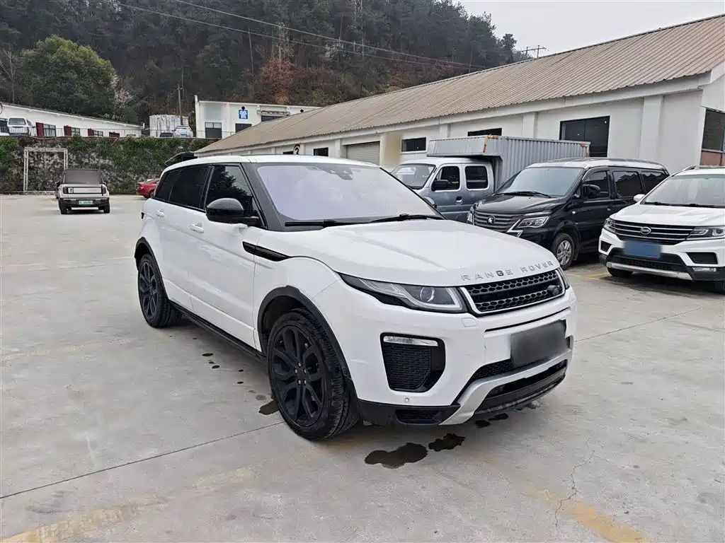 Land Rover Evoque 2017 — фото 23