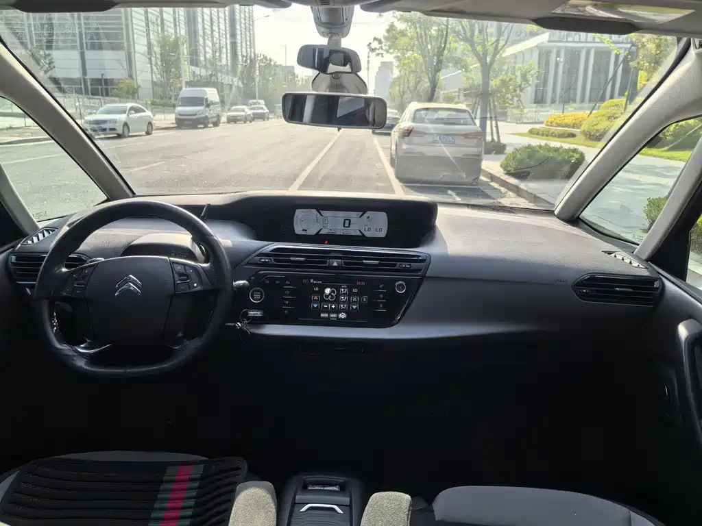 Citroën C4 PICASSO 2015 — фото 9